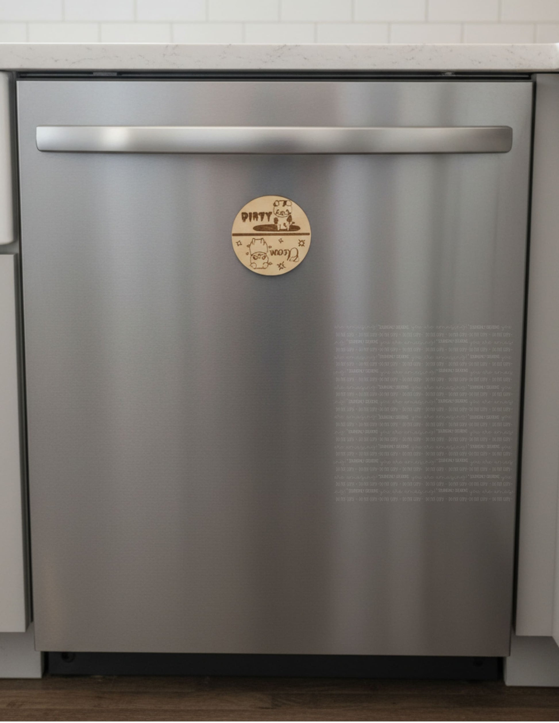 Dirty Clean Dishwasher Magnet - 3 Inch Laser Engraved Pig Design Laser Engraved Ornaments