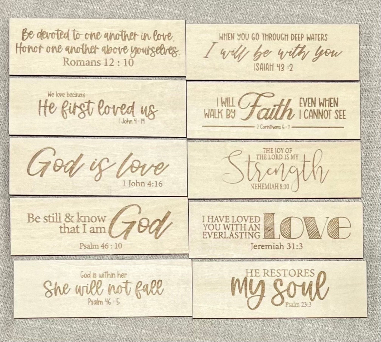 Scripture of the Week Wooden Sign with 10 Changeable Inserts – Choose Your Finish Keychains